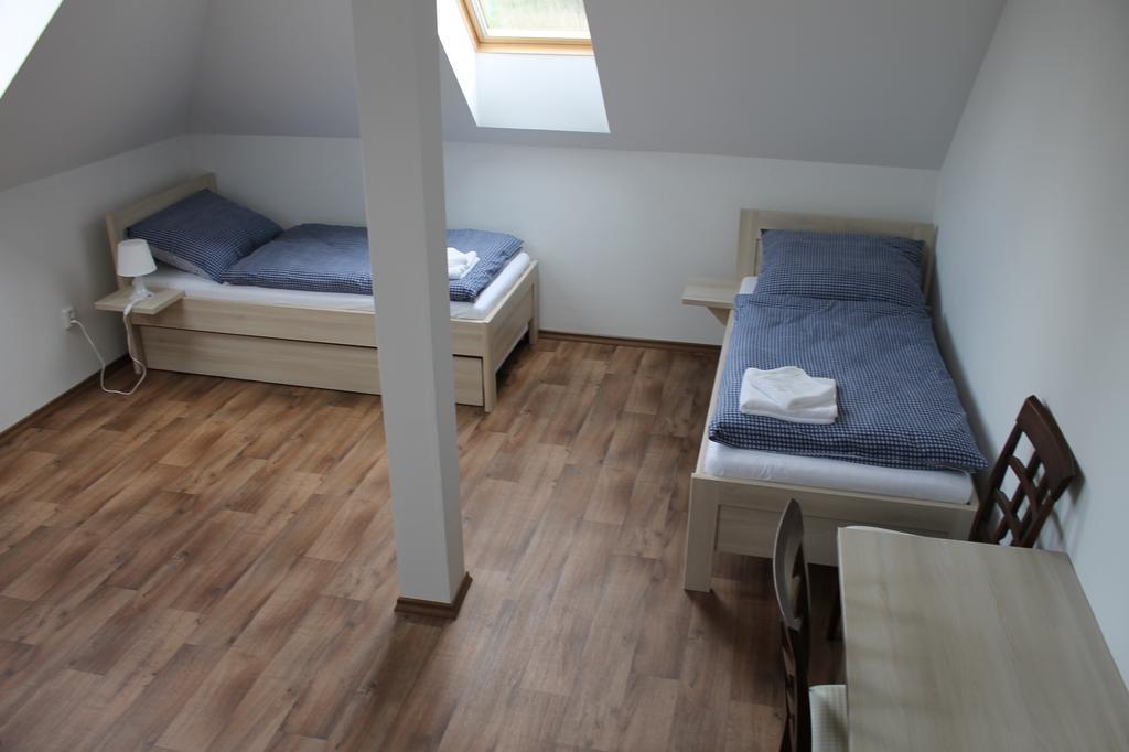 Penzion U Sklepu Hotel Hovorany Bagian luar foto