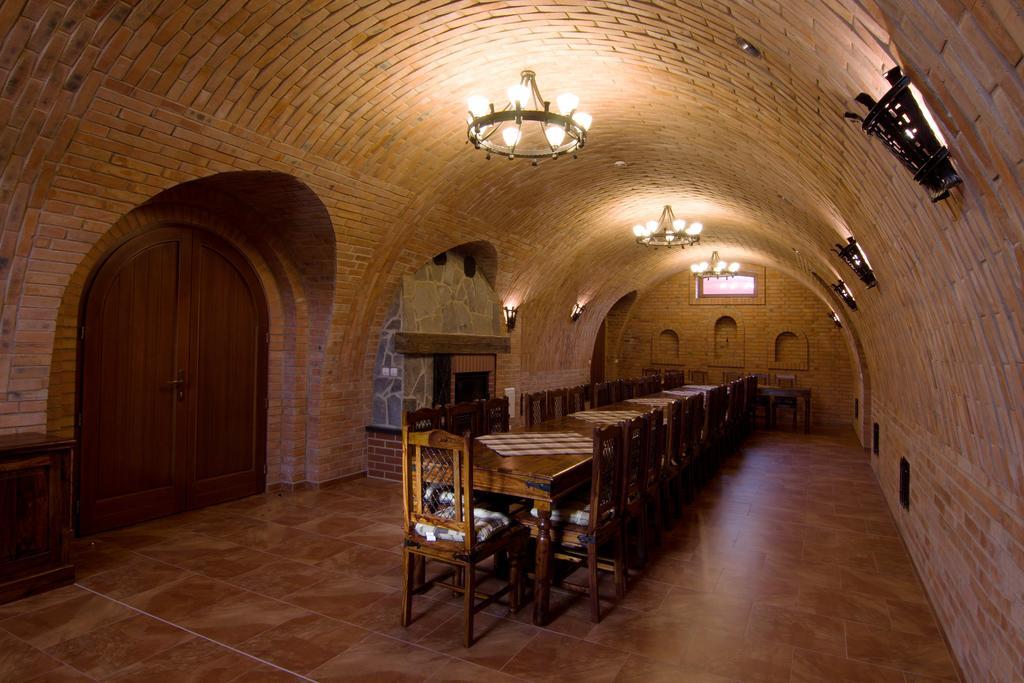 Penzion U Sklepu Hotel Hovorany Bagian luar foto